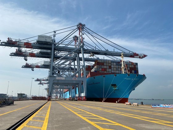 Cai Mep International Port welcomes the largest ship ever
