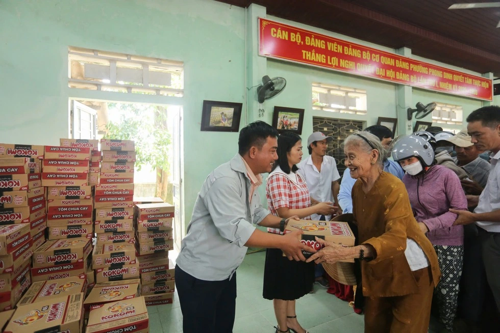 Copy of DELEGATION OF THE 1ST HO CHI MINH CITY PARTY CONGRESS VISITS AND WORKS AT PHU MY 3 SPECIALIZED INDUSTRIAL PARK