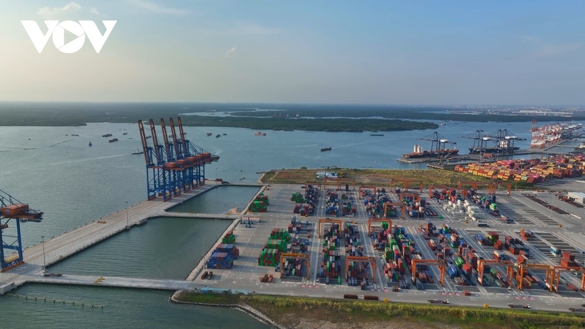 WHY DOES BA RIA - VUNG TAU LEAD THE COUNTRY IN ATTRACTING FDI?